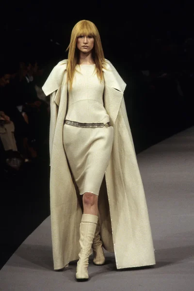 Look 74